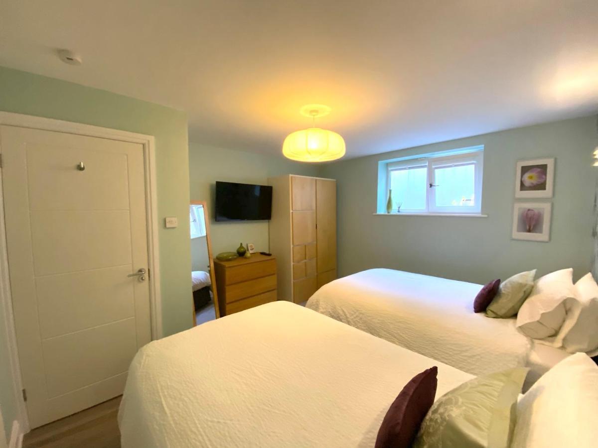 The Garden Apartment, Near Airport & City Manchester Exterior photo