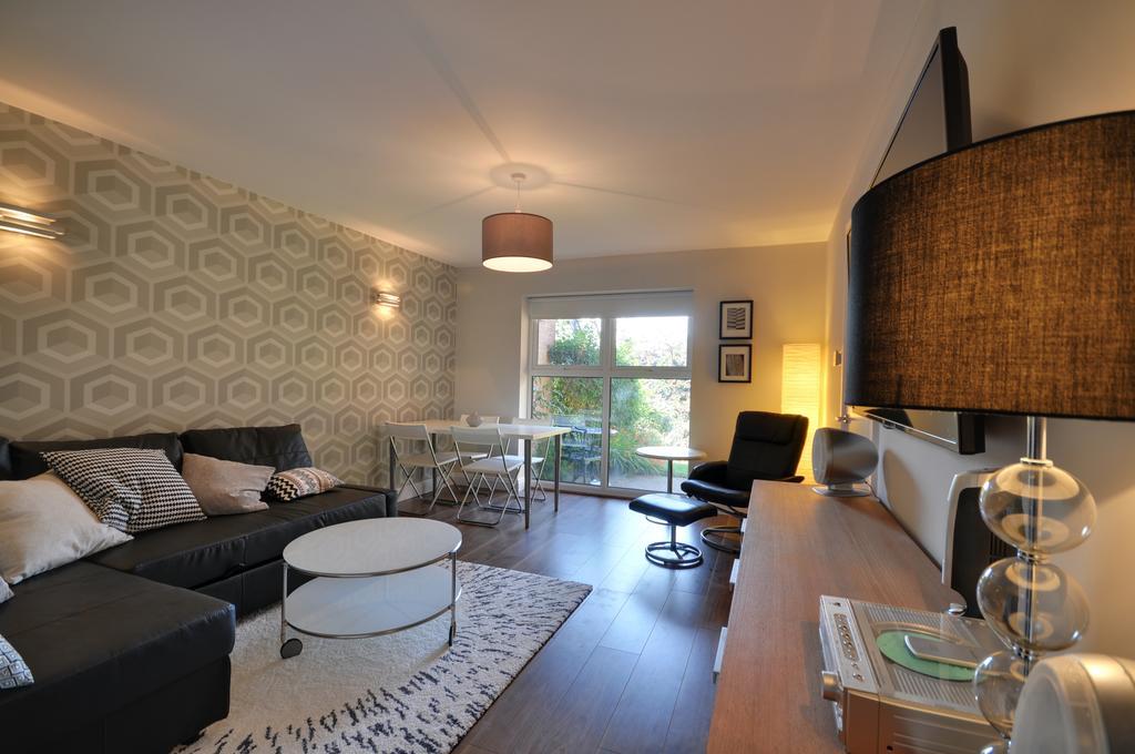 The Garden Apartment, Near Airport & City Manchester Exterior photo