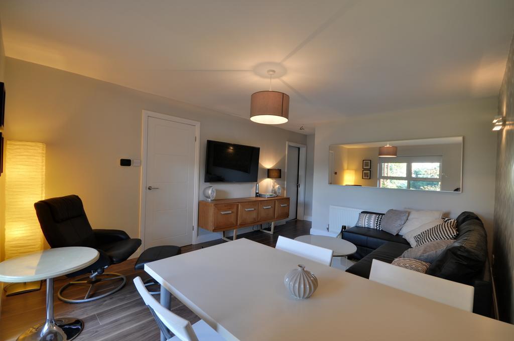 The Garden Apartment, Near Airport & City Manchester Exterior photo